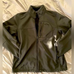 The North Face Wind Wall Zip-up jacket Size L.